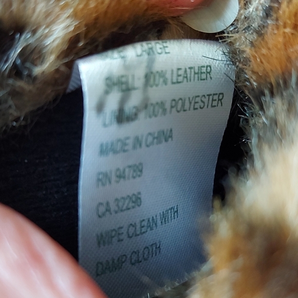 Leather Gloves with Faux Leopard Fur - Picture 4 of 4